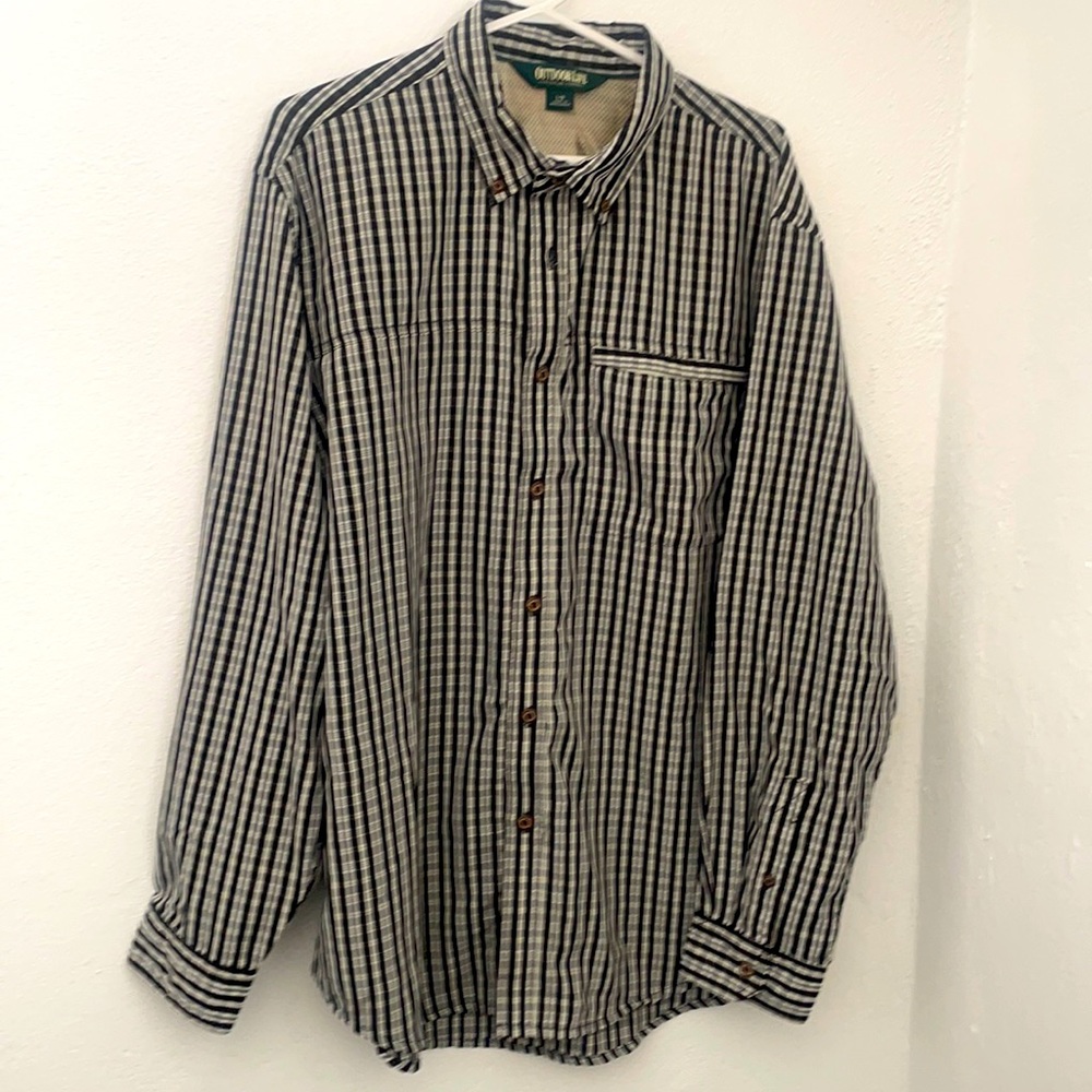 OUTDOOR LIFE Long Sleeve Button Shirt Size Large.